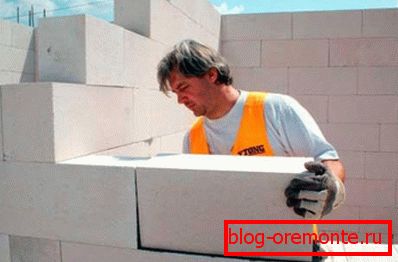Навіть недосвідчений майстер з легкістю впорається з такою кладкою Навіть недосвідчений майстер з легкістю впорається з такою кладкою