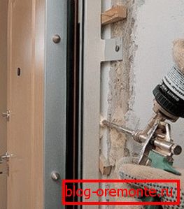 Делаем крепление на дюбеля Делаем крепление на дюбеля