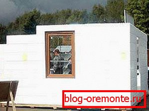 Будинки з пінопласту і бетону зводяться швидко і відповідають всім необхідним нормам Будинки з пінопласту і бетону зводяться швидко і відповідають всім необхідним нормам