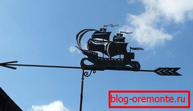 металевий вітрильник