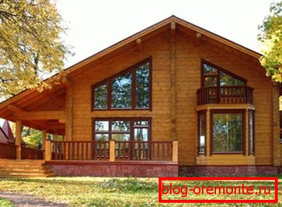 Фото будинку з бруса, виконаного за індивідуальним проектом Фото будинку з бруса, виконаного за індивідуальним проектом