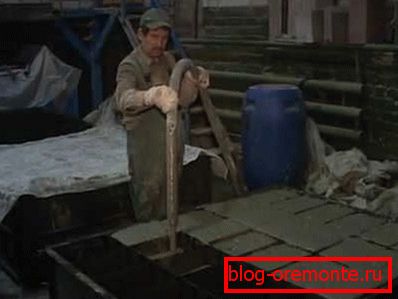 Изготовление блоков из пінобетону заливкой в формы Изготовление блоков из пінобетону заливкой в формы
