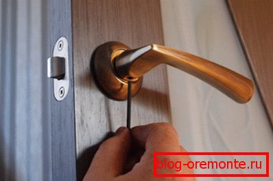 Крепление ручки для двери гармошки Крепление ручки для двери гармошки