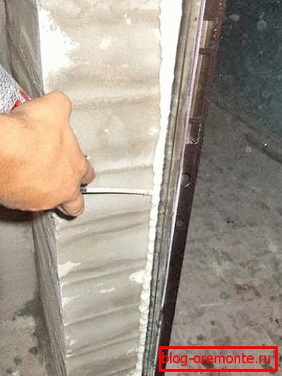 Повністю зачищаємо поверхню Повністю зачищаємо поверхню