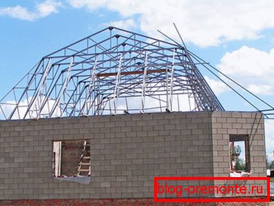 Металевий каркас даху