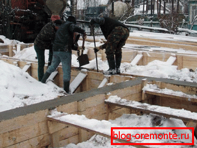 Морозостійкі присадки в бетон дають можливість працювати взимку Морозостійкі присадки в бетон дають можливість працювати взимку