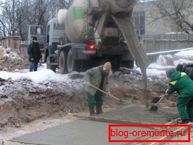 На фото - застосування бетону з противоморозні добавками На фото - застосування бетону з противоморозні добавками
