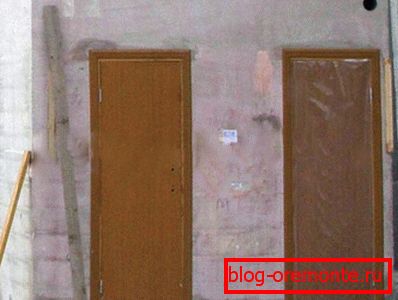 На фото - залізобетонна сантехкабіни. На фото - залізобетонна сантехкабіни.
