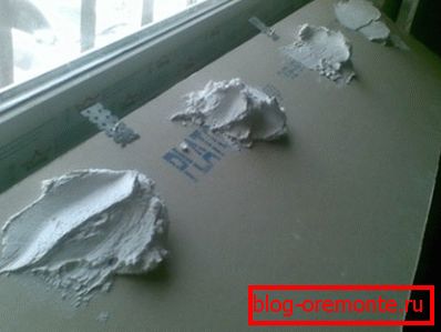 Нанесение клея на гипсокартон Нанесение клея на гипсокартон