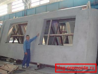 Зовнішні залізобетонні стінові панелі, які спеціально розроблялися для зведення будинків Зовнішні залізобетонні стінові панелі, які спеціально розроблялися для зведення будинків