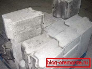Вогнетривкий матеріал для будівництва та стін будинку і стінок каміна, наприклад Вогнетривкий матеріал для будівництва та стін будинку і стінок каміна, наприклад