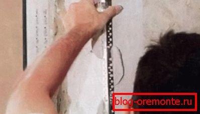 Установка малярних куточків обробка укосів вхідних дверей своїми руками