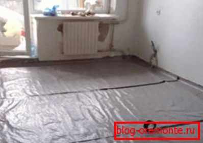 Плівка і скотч - надійна вологоізоляція Плівка і скотч - надійна вологоізоляція