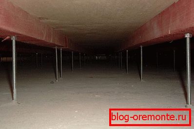 Підлоги на шпильках