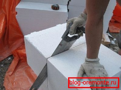 Порізка газобетону не представляє ніякої складності Порізка газобетону не представляє ніякої складності