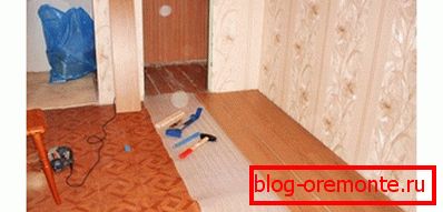 Процес укладання ламінату