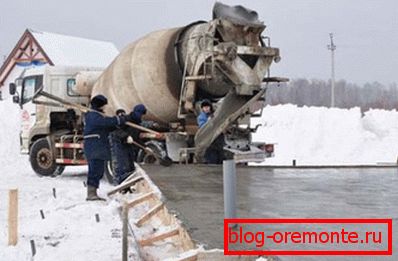 Робота з розчином в мороз Робота з розчином в мороз