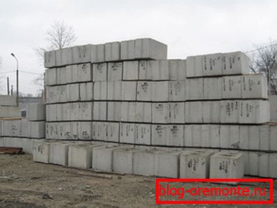 Різні конструкції з маркуванням - бетонні блоки 400 на 400 на 400 Різні конструкції з маркуванням - бетонні блоки 400 на 400 на 400