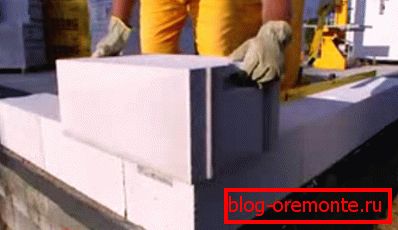 Технологія будівництва будинку з газобетону - робимо кут Технологія будівництва будинку з газобетону - робимо кут
