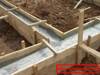 Цоколь, як продовження стрічки Цоколь, як продовження стрічки