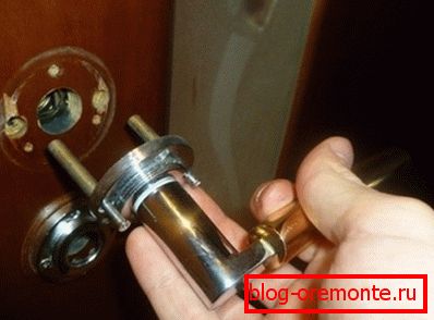 Установка рукоятки Установка рукоятки