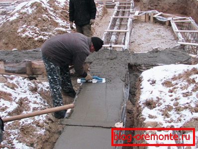 Заливка бетону взимку без прогріву - зведення фундаменту Заливка бетону взимку без прогріву - зведення фундаменту